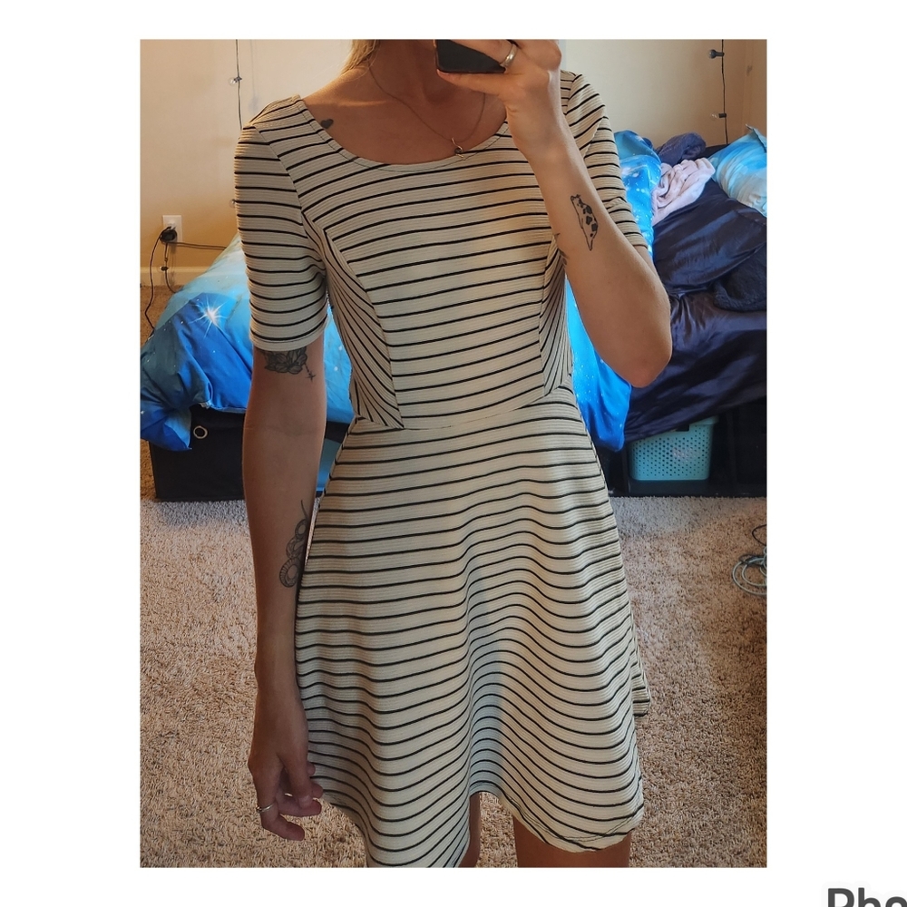 Speechless White Dress w/ Black Stripes - Small